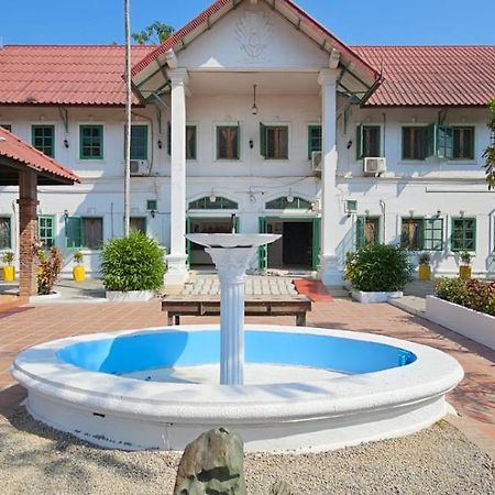 Sabaidee Guesthouse Luang Prabang Ngoại thất bức ảnh