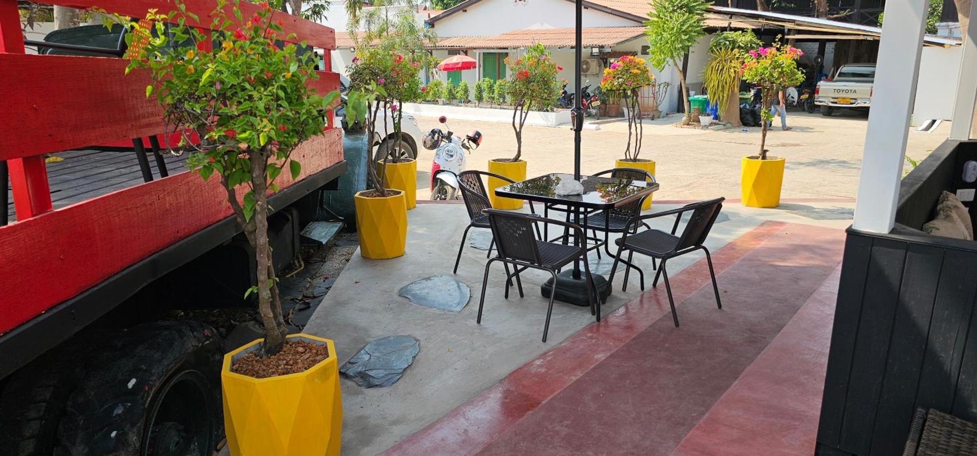 Sabaidee Guesthouse Luang Prabang Ngoại thất bức ảnh