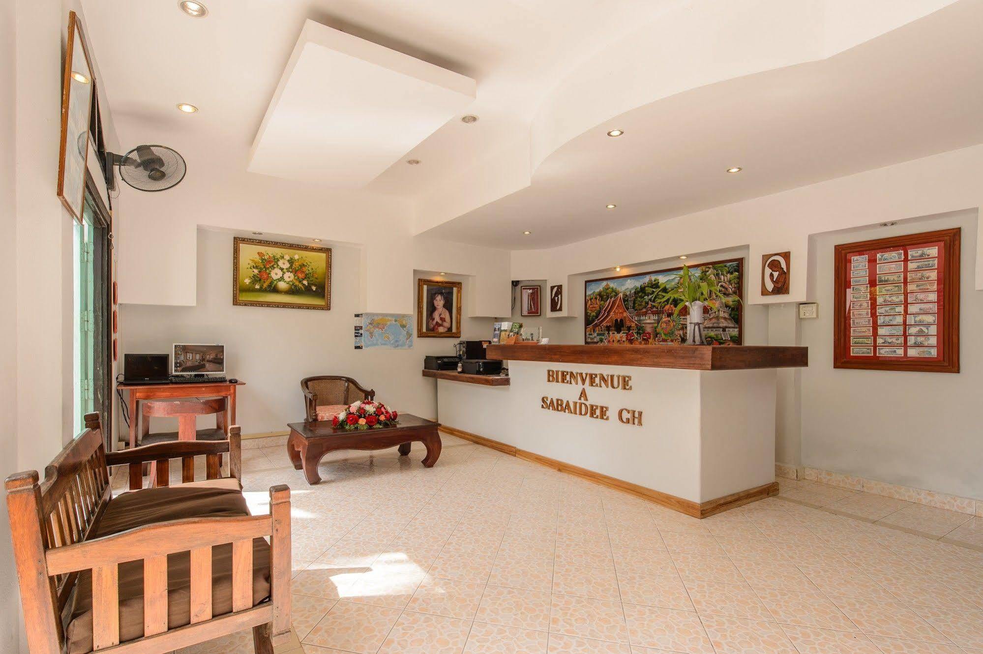 Sabaidee Guesthouse Luang Prabang Ngoại thất bức ảnh